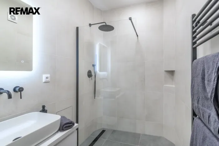 Pronájem bytu 2+kk, Praha - Bubeneč, Terronská, 62 m2
