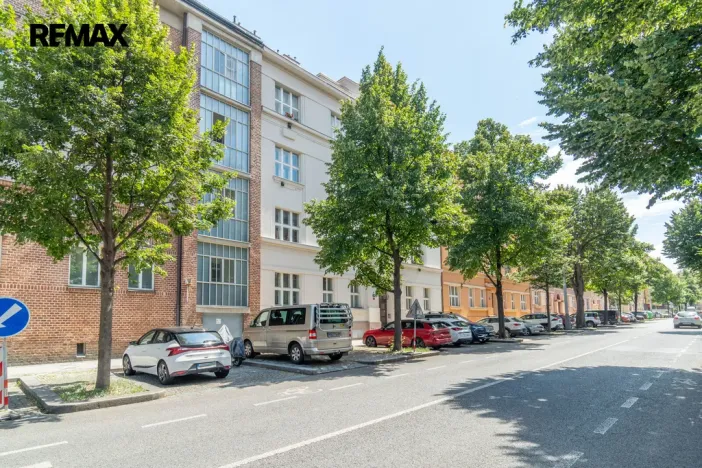 Pronájem bytu 2+kk, Praha - Bubeneč, Terronská, 62 m2
