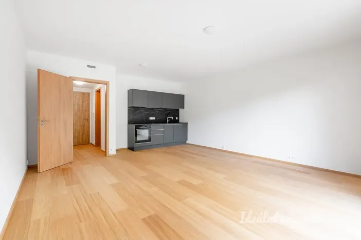 Pronájem bytu 1+kk, Praha - Modřany, Vrátnická, 40 m2