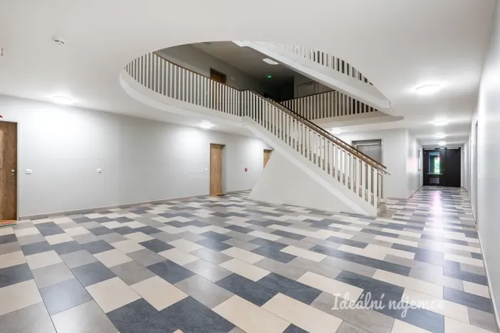Pronájem bytu 1+kk, Praha - Modřany, Vrátnická, 40 m2