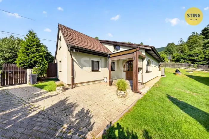 Prodej rodinného domu, Rožnov pod Radhoštěm, Jarní, 225 m2
