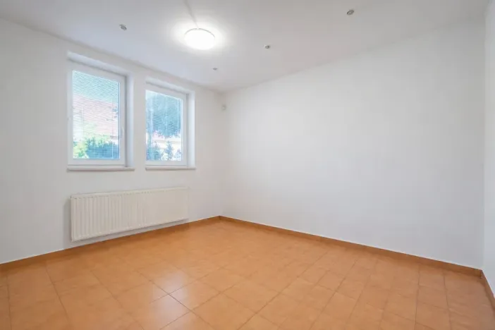 Pronájem kanceláře, Rousínov, 40 m2