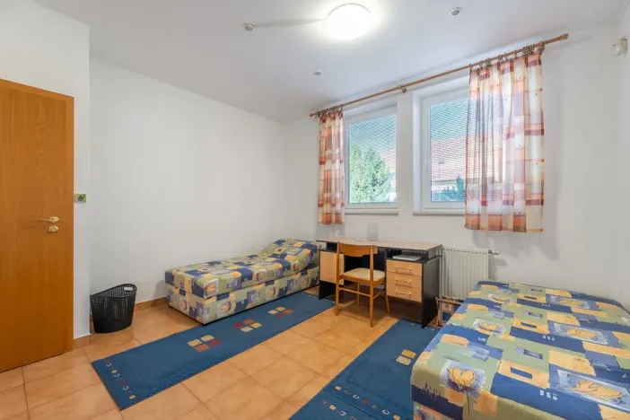 Pronájem kanceláře, Rousínov, 40 m2