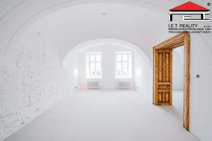Prodej bytu 3+kk, Frýdek-Místek, Zámecké nám., 89 m2