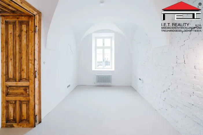Prodej bytu 3+kk, Frýdek-Místek, Zámecké nám., 89 m2