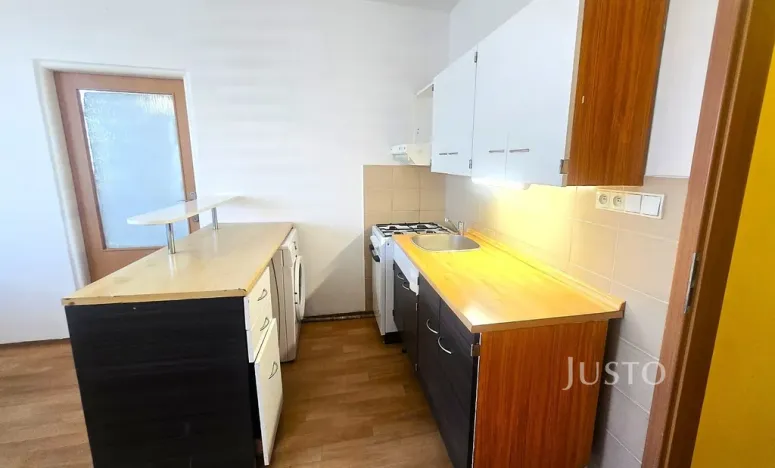 Pronájem bytu 1+1, Písek - Budějovické Předměstí, nábřeží 1. máje, 42 m2