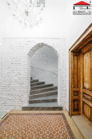 Prodej bytu 2+kk, Frýdek-Místek, Zámecké nám., 89 m2