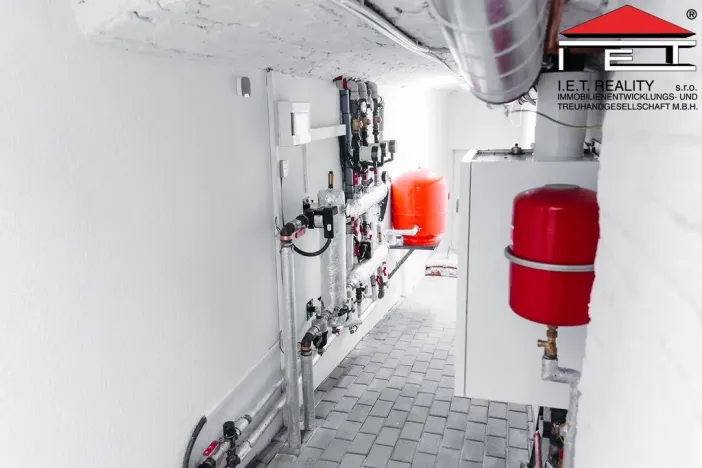 Prodej bytu 2+kk, Frýdek-Místek, Zámecké nám., 89 m2