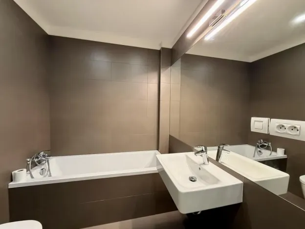 Pronájem bytu 2+kk, Praha - Karlín, Sokolovská, 84 m2