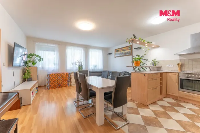 Prodej bytu 4+kk, Milovice - Mladá, Kaštanová, 91 m2