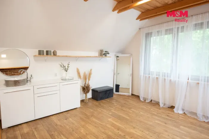 Pronájem obchodního prostoru, Hradec Králové - Kukleny, Pražská třída, 23 m2