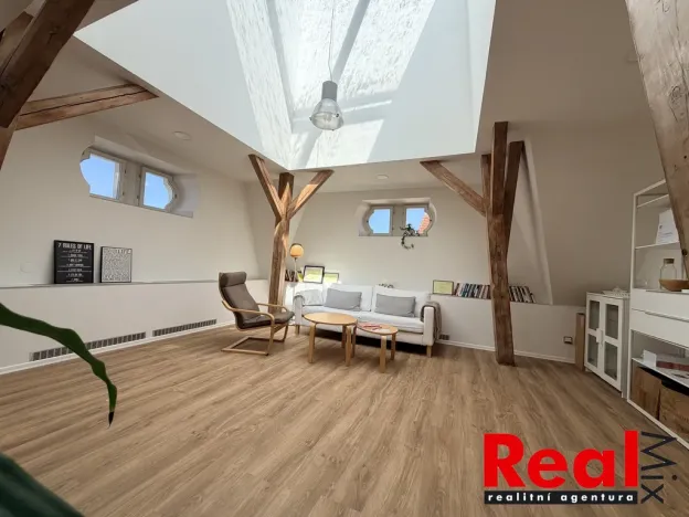 Pronájem kanceláře, Brno - Ponava, Štefánikova, 28 m2