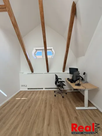 Pronájem kanceláře, Brno - Ponava, Štefánikova, 13 m2