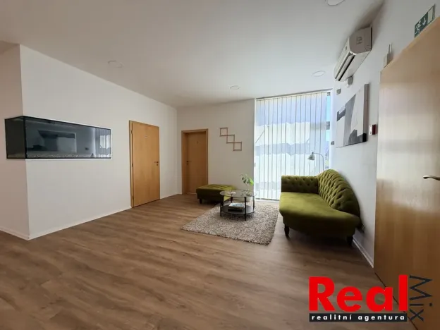 Pronájem kanceláře, Brno - Ponava, Štefánikova, 13 m2