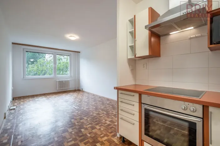 Prodej bytu 2+kk, Praha, Mohylová, 43 m2