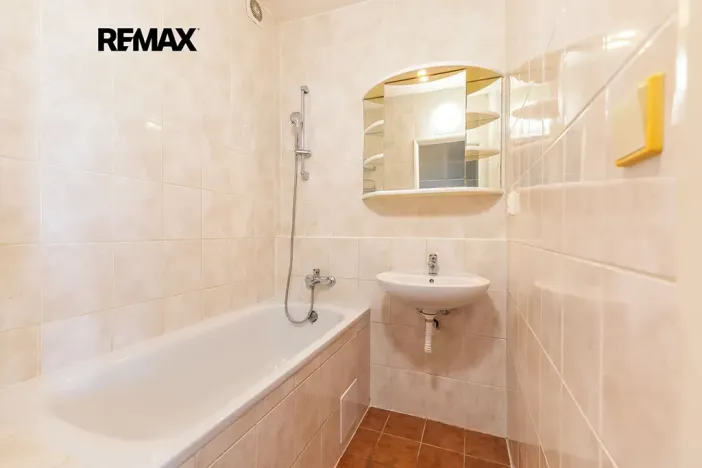 Prodej bytu 1+kk, Praha - Letňany, Třinecká, 39 m2