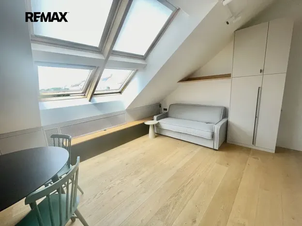 Pronájem bytu 1+kk, Praha - Libeň, Konšelská, 30 m2