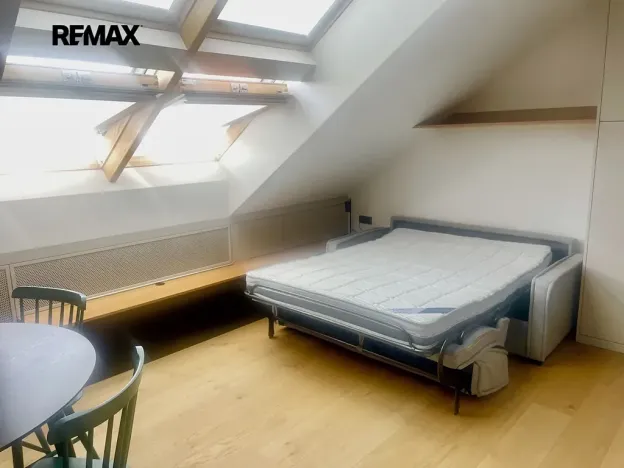 Pronájem bytu 1+kk, Praha - Libeň, Konšelská, 30 m2