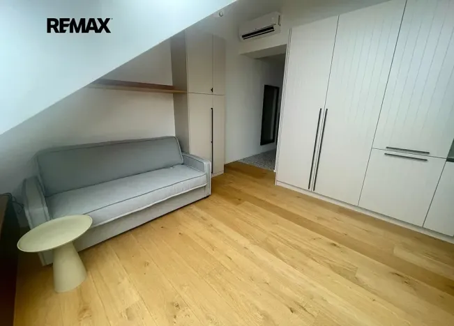 Pronájem bytu 1+kk, Praha - Libeň, Konšelská, 30 m2