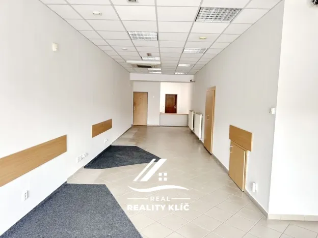 Pronájem obchodního prostoru, Hlučín, Mírové náměstí, 127 m2