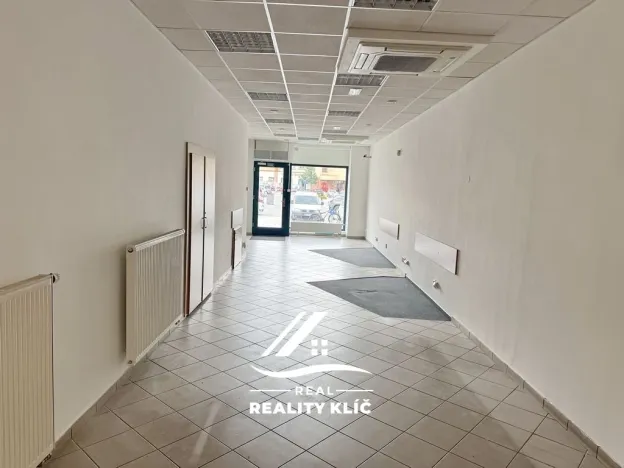 Pronájem obchodního prostoru, Hlučín, Mírové náměstí, 127 m2