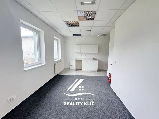 Pronájem obchodního prostoru, Hlučín, Mírové náměstí, 127 m2