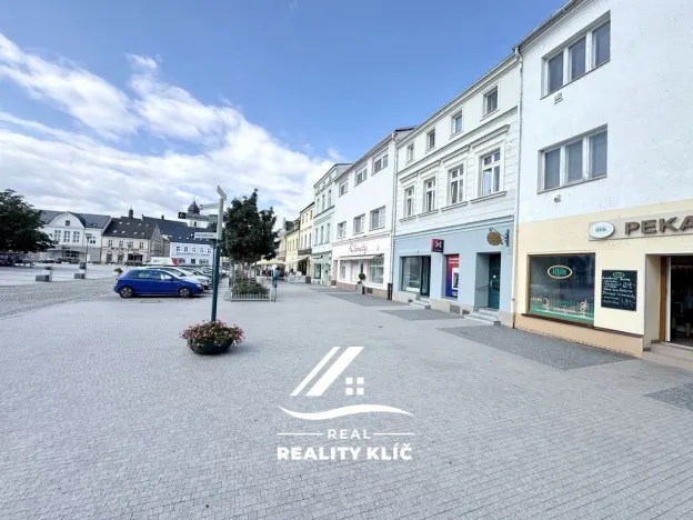 Pronájem obchodního prostoru, Hlučín, Mírové náměstí, 127 m2