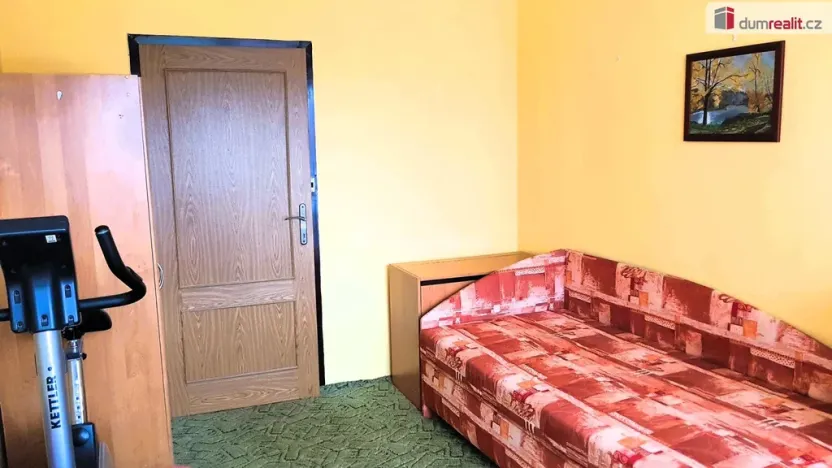 Prodej bytu 3+1, Rousínov, V Sídlišti, 74 m2