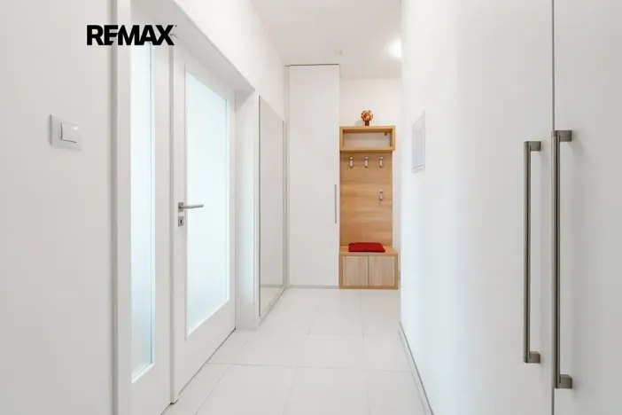 Prodej bytu 1+kk, Praha - Hrdlořezy, Učňovská, 45 m2