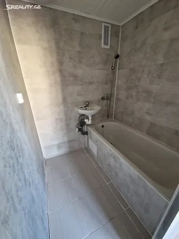 Pronájem bytu 2+1, Chomutov, Dřínovská, 62 m2