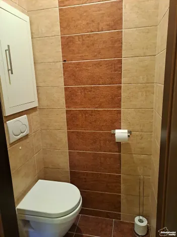 Pronájem bytu 2+1, Karlovy Vary, Lomená, 60 m2