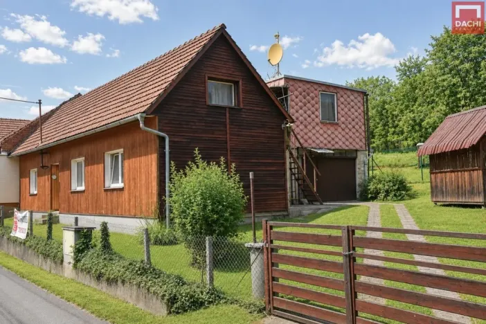 Prodej bytu 3+1, Komárno, 130 m2