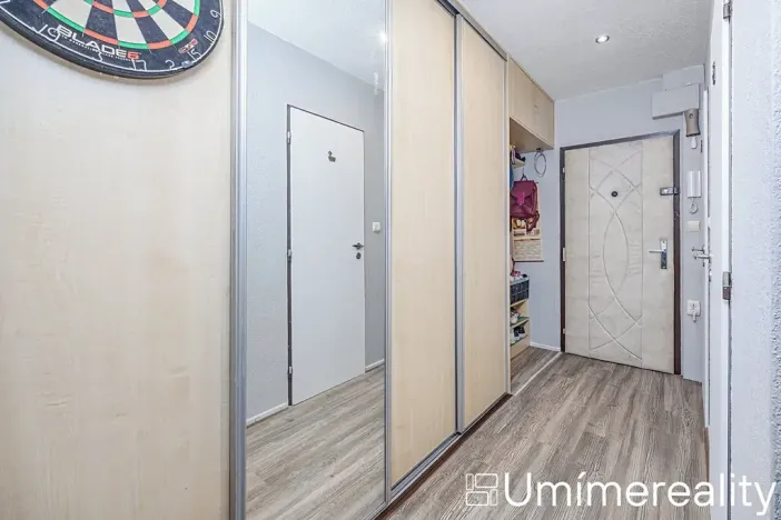 Prodej bytu 2+kk, Praha - Horní Měcholupy, Neapolská, 43 m2