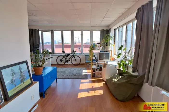 Pronájem kanceláře, Brno - Brno-město, 756 m2