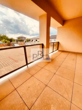 Prodej bytu 2+kk, Hevlín, 67 m2