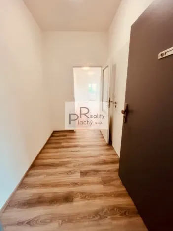 Prodej bytu 2+kk, Hevlín, 67 m2