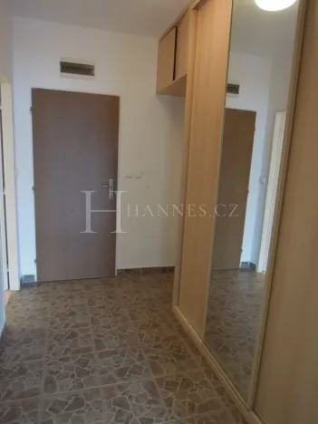 Pronájem bytu 2+kk, Praha - Troja, Hnězdenská, 50 m2