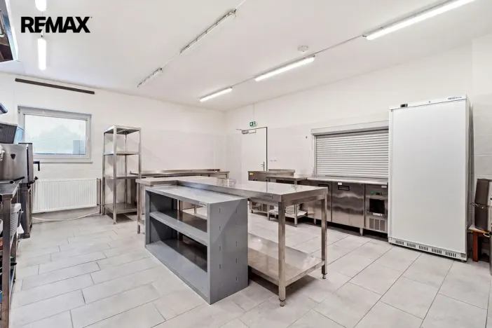Prodej ubytování, Jablonné v Podještědí - Markvartice, U Stadionu, 1730 m2