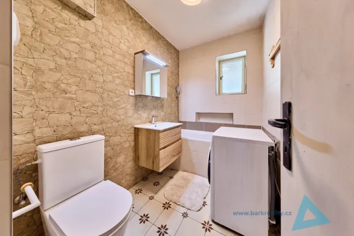 Prodej zemědělské usedlosti, Nová Paka - Heřmanice, 141 m2
