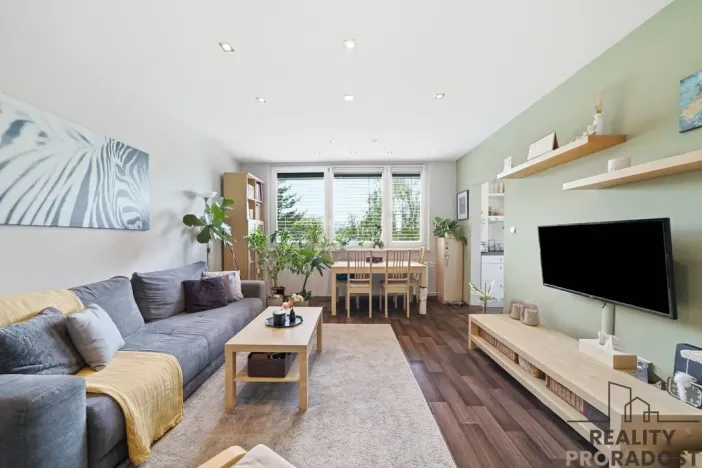 Prodej bytu 3+1, Olomouc - Neředín, Stiborova, 71 m2