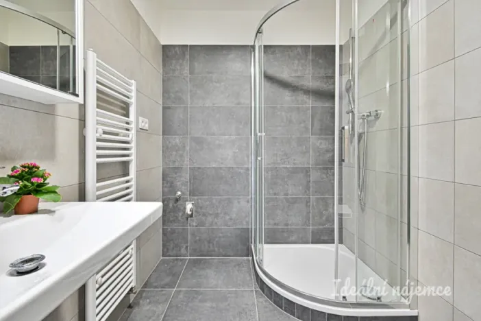 Pronájem bytu 1+kk, Brno, Křepelčí, 33 m2