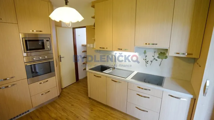 Prodej vícegeneračního domu, Střížov, 252 m2