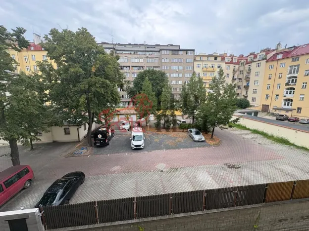 Pronájem bytu 1+1, Praha - Vršovice, 28. pluku, 43 m2
