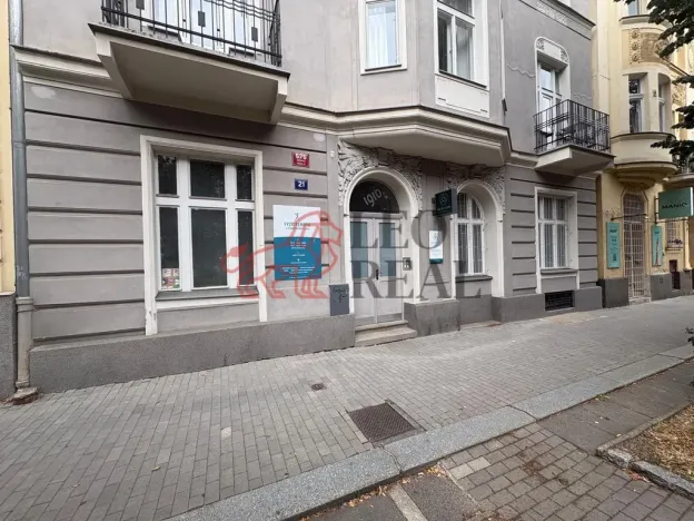 Pronájem bytu 1+1, Praha - Vršovice, 28. pluku, 43 m2