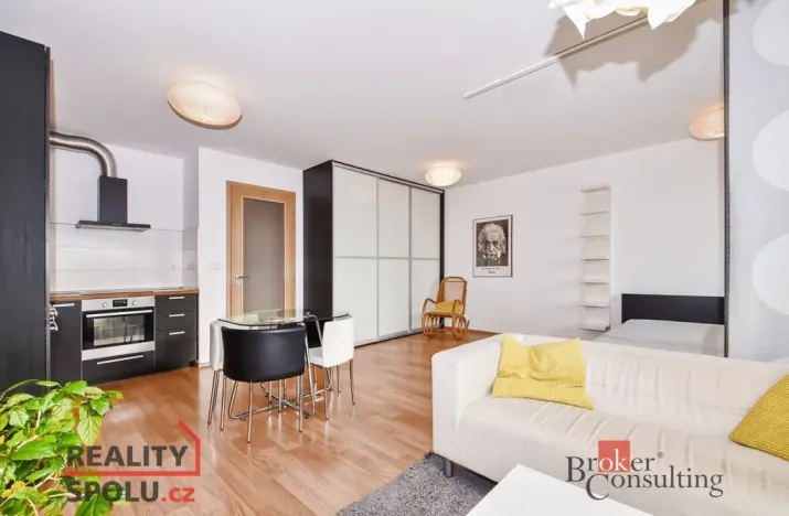 Pronájem bytu 2+kk, Praha - Libeň, Matějkova, 49 m2