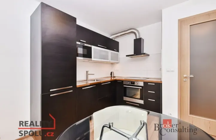 Pronájem bytu 2+kk, Praha - Libeň, Matějkova, 49 m2