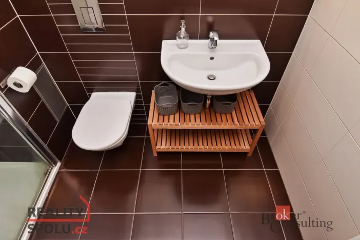 Pronájem bytu 2+kk, Praha - Libeň, Matějkova, 49 m2