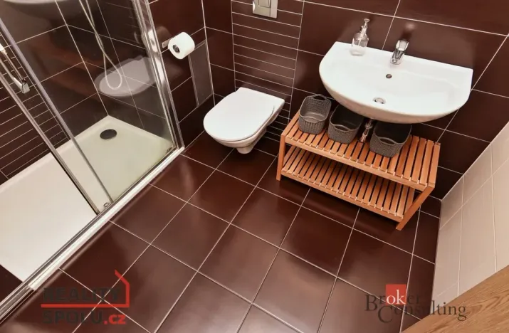 Pronájem bytu 2+kk, Praha - Libeň, Matějkova, 49 m2