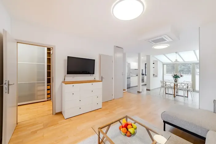 Prodej bytu 3+kk, Praha - Karlín, Pernerova, 100 m2