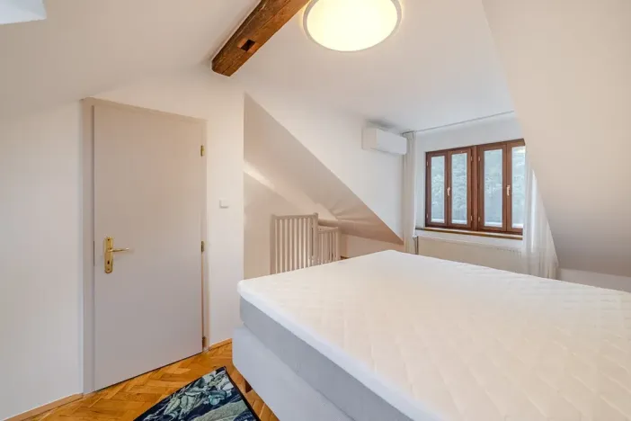 Prodej bytu 3+kk, Praha - Karlín, Pernerova, 100 m2